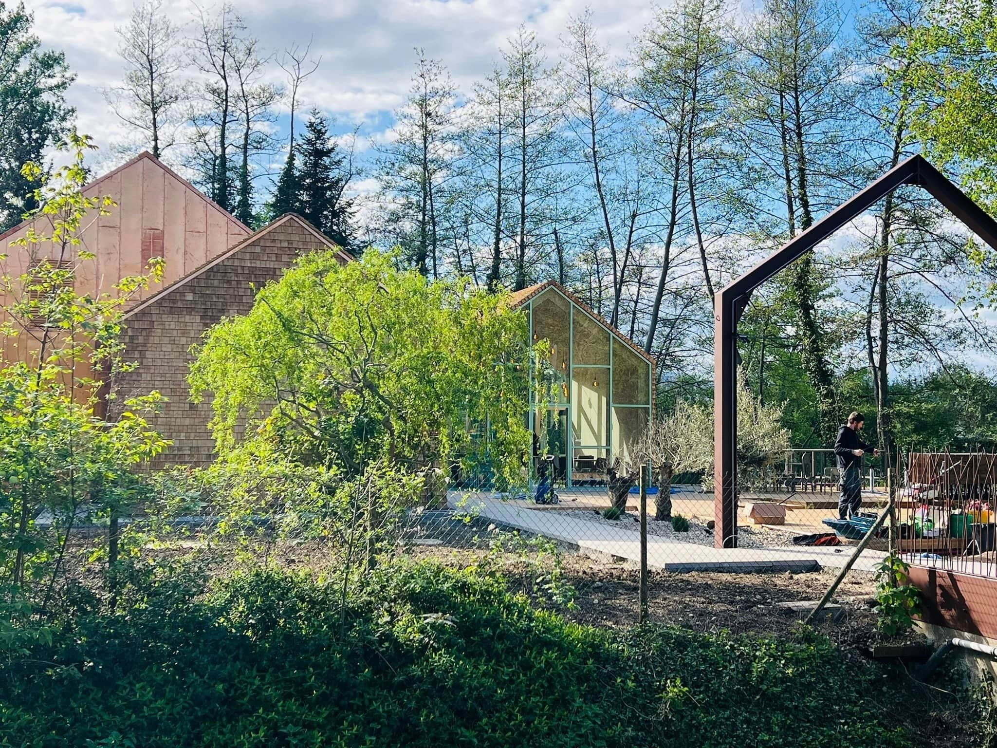 Façade, toiture et comptoir en zinc – Alsace