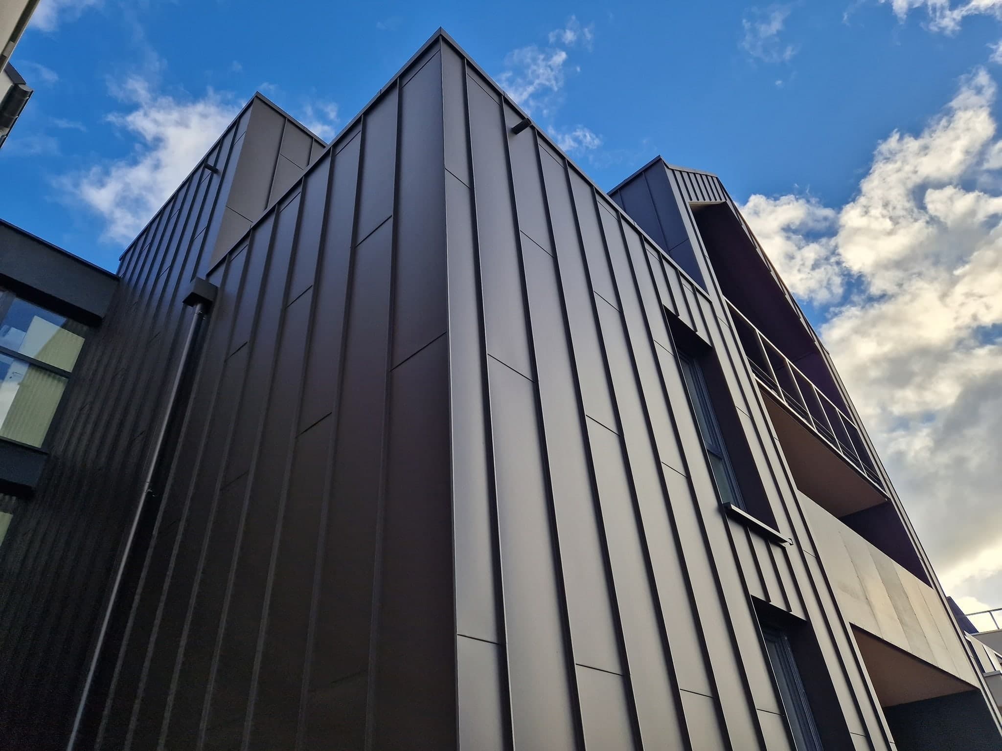 Bardage métallique anthracite – Haut-Rhin (68)